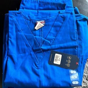 Women’s Scrub Tops